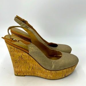 Nine West Gold Wedge💕